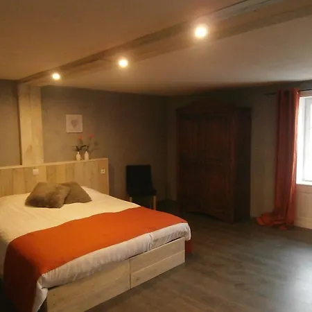 Couette-café Chambres d'Hôtes La Tulipe Orange